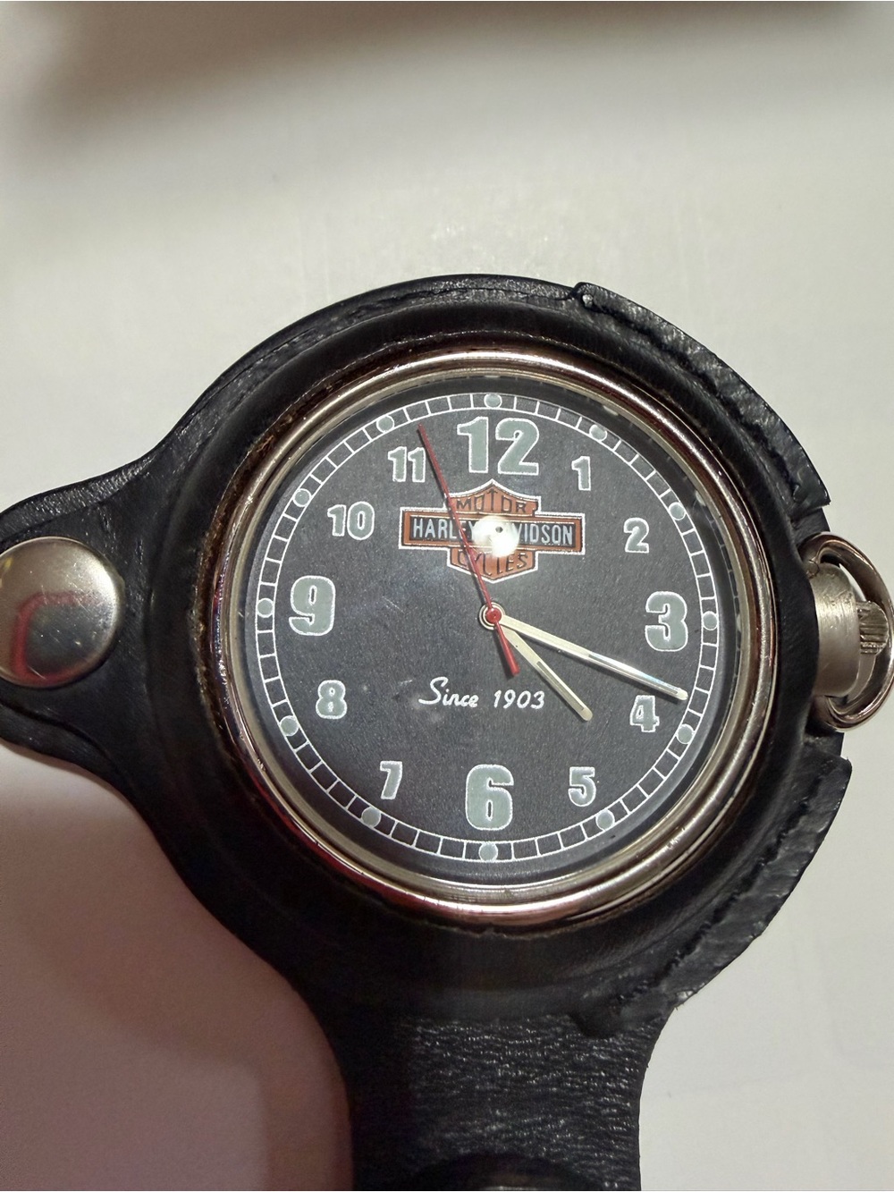 Harley-Davidson Black Analog Pocket Watch with Leather Strap Holder